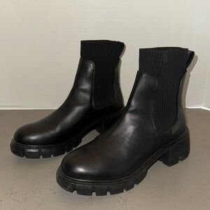 Steve Madden Water Resistant Black Ankle Boots Sz 9